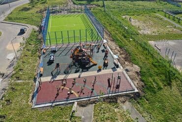 сколько стоит построить мини футбольное поле: Больше 6 лет опыта — 8