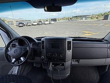 ford c max: Легкий грузовик, Mercedes-Benz — 8