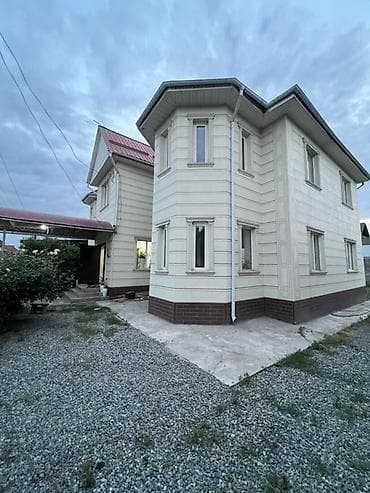 Продаю 2 х этажный дом С фосатом Площадь 160м2 Учааток 5 соток