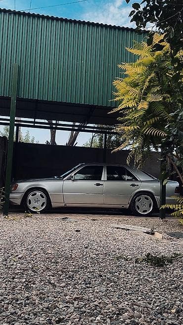 e 302: Mercedes-Benz E-Class: 1993 г., 3.2 л, Автомат, Бензин, Седан — 10