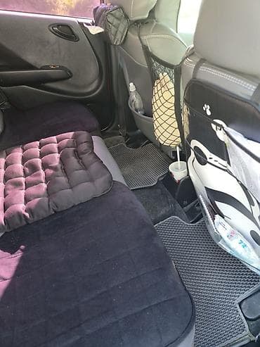 Honda Fit: 2002 г., 1.3 л, Вариатор, Бензин, Хетчбек — 7