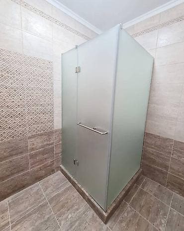 bed: Угловая душевая перегородка с матовым стеклом - обязательный элемент — 7