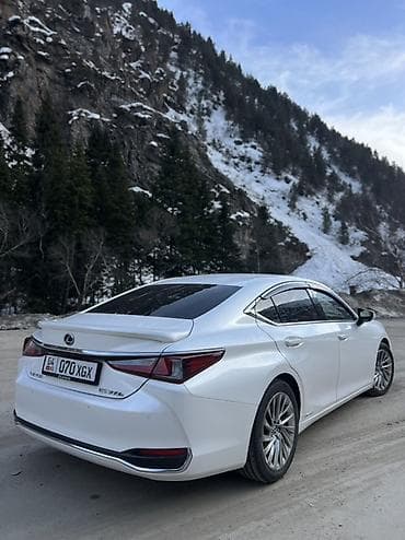 lexus nx300: Lexus ES: 2021 г., 2.5 л, Гибрид, Седан — 4