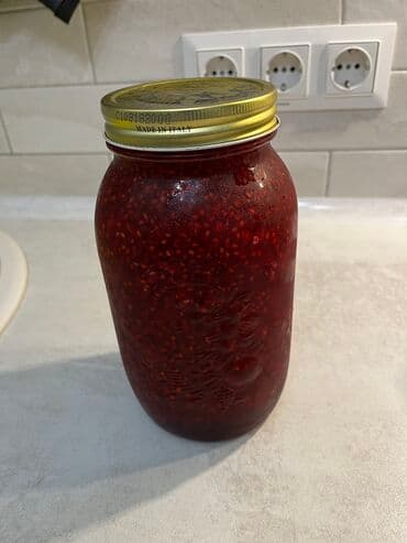 домашняя консервация: Продается свежее малиновое варенье. Не варенное. Малина своя — 1