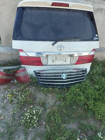 Автозапчасти: Крышка багажника Toyota — 1