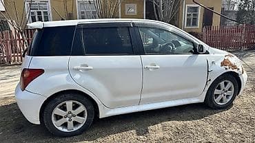 tayota vitz: Toyota Ist: 2004 г., 1.5 л, Автомат, Бензин, Хэтчбэк — 1