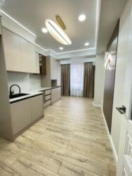 продаю или меняю на недвижимость: 1 бөлмө, 42 кв. м, Элитка, 4 кабат, Евроремонт — 3