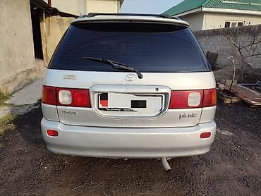town ace: Toyota Ipsum: 1998 г., 2 л, Механика, Бензин, Минивэн — 5