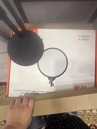 лампа для манекюра: Кольцевая LED‑лампа NeoPixar NP‑33 для фото и видео - Диаметр — 1