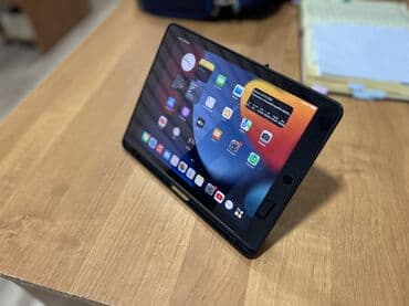 УАЗ: Планшет, Apple, память 128 ГБ, Wi-Fi, Б/у, цвет - Серебристый — 1