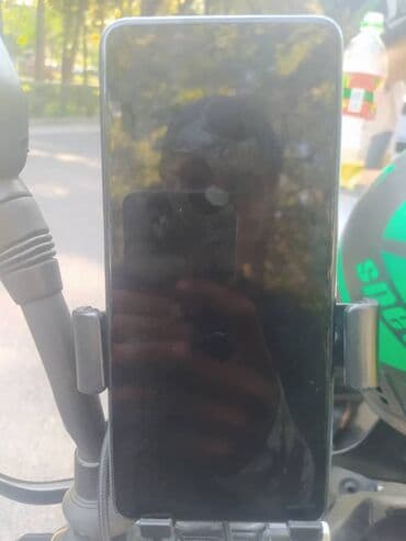 infinix телефон: Infinix Hot 30, Колдонулган, 128 ГБ, түсү - Күмүш, 2 SIM — 3
