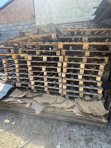 Продаю эти поддоны район Рынок Дордой тонкие