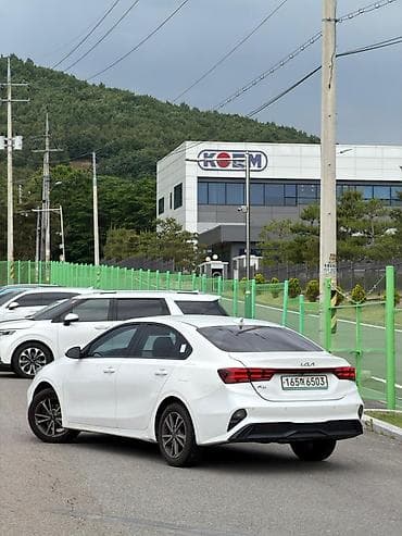 ка три: Kia K3: 2021 г., Седан — 4