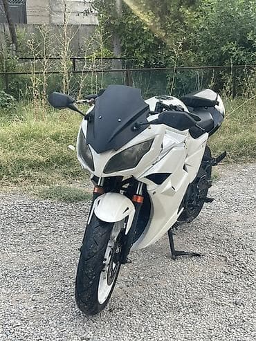 моторы на авто: Спортбайк Suzuki, 250 куб. см, Бензин, Взрослый, Б/у — 2