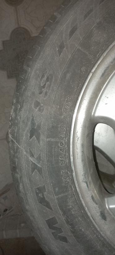 bongo kia: Комплект летних шин 215/60 R16 - Тип: летние дорожные шины - Размер — 4