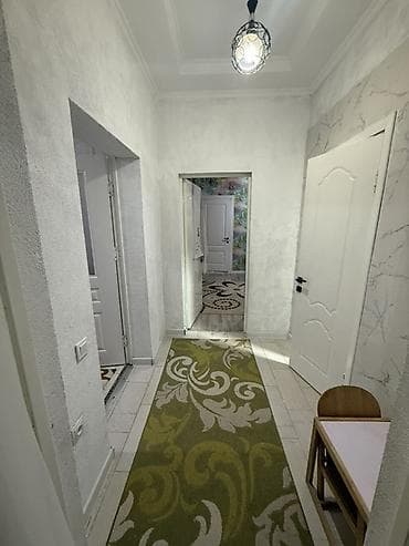 үй дом: Продаётся просторный жилой дом, В Ак-Ордо 3, стены кирпичные — 9