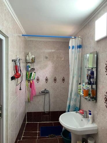 продажа домов аламединский рынок: Полдома, 65 м², 3 комнаты — 7