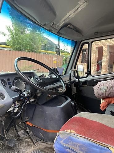 рекс пасажир: Длиннобазный фургон/микроавтобус (белый) с высоким крышей. Основные — 5