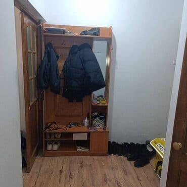 Паркет: 1 комната, 35 м², 105 серия, 3 этаж, Косметический ремонт — 3