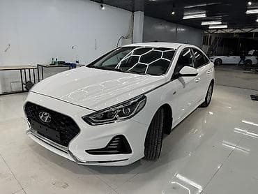 Hyundai Sonata: 2023 г., 2 л, Автомат, Газ, Седан