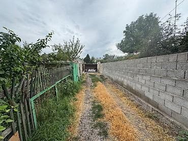 Үйлөр: Продаю Дом находится в центре барачного типа в токмаке чуй покровке 4 — 2