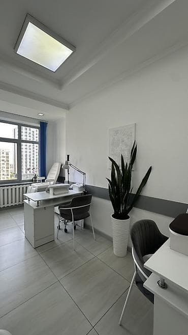 Продаётся действующая студия маникюра. На Исанова/Чуй Продаётся