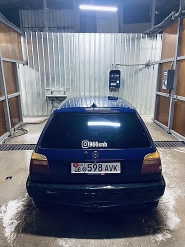 хит машина: Volkswagen Golf: 1995 г., 1.6 л, Механика, Бензин, Хэтчбэк — 10
