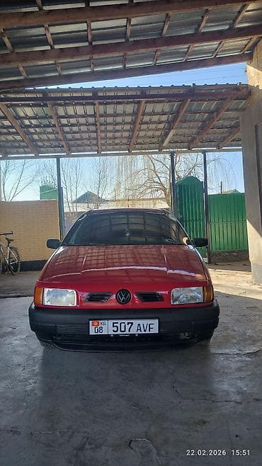 Volkswagen Passat Variant: 1989 г., 1.8 л, Механика, Бензин, Универсал