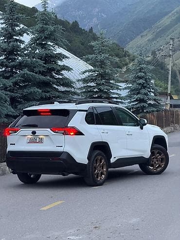 ravon spark: Toyota RAV4: 2023 г., 2.5 л, Автомат, Гибрид, Кроссовер — 5