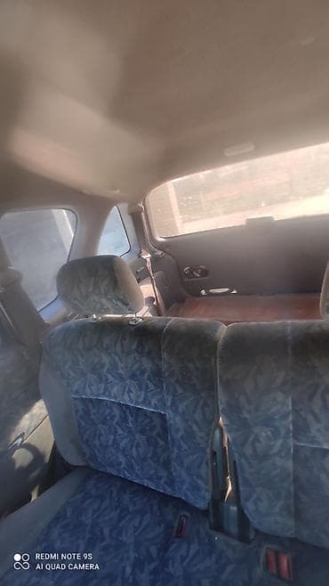 авто зонтик: Продаётся компактный праворульный минивэн/универсал серебристого — 4