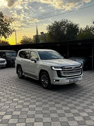 tilek: Toyota Land Cruiser: 2025 г., 4 л, Автомат, Бензин, Внедорожник — 4