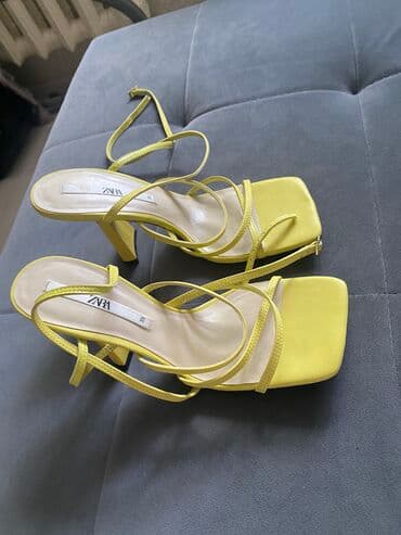 шлепка: Босоножки, 39, Alaska, Новый, цвет - Желтый, Платная доставка, Самовывоз — 7