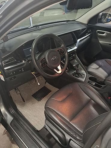 step vagon: Kia Niro: 2021 г., 1.6 л, Автомат, Гибрид, Кроссовер — 1