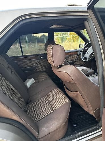 devo tiko: Mercedes-Benz W124: 1989 г., Седан — 9