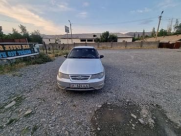 Унаа: Daewoo Nexia седан, серебристый цвет, 4 двери. Кузов и экстерьер: - — 3