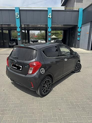 shevrolet gentra: Chevrolet Spark: 2017 г., 1 л, Вариатор, Бензин, Хэтчбэк — 3