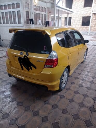 обмен на сурф: Honda Jazz: 2008 г., 1.3 л, Вариатор, Бензин, Хэтчбэк — 4