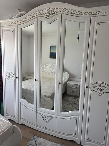 комоды токмок: Уктоочу бөлмө гарнитуру, Колдонулган, Шкаф, МДФ, Өзү алып кетүү, түсү - Ак — 1