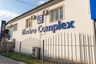 Требуется Продавец-консультант в Магазин электроники, График: Шестидневка, % от продаж, Полный рабочий день