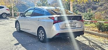 тойота приус с гибрид: Toyota Prius: 2019 г., 1.8 л, Гибрид, Лифтбек — 5