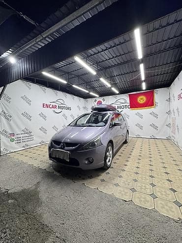 нехсиа 2: Mitsubishi Grandis: 2005 г., 2.4 л, Механика, Бензин, Минивэн — 4