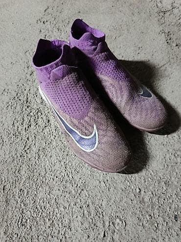 Футбольные бутсы/сороконожки Nike без шнурков (лаконичный дизайн с