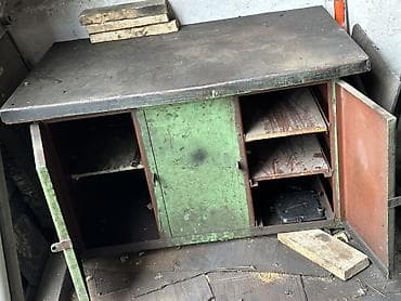 Даяр бизнес: Тиски слесарные массивные + металлический верстак с тумбами Описание — 3