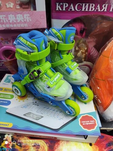 продаю ролик: Новые оригинальные ролики в полном комплекте есть размеры. доставку — 3