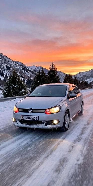 киа 2012: Volkswagen Polo: 2014 г., 1.6 л, Автомат, Бензин, Седан — 1