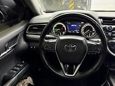 70 camry: Toyota Camry: 2018 г., 2.5 л, Гибрид, Седан — 8