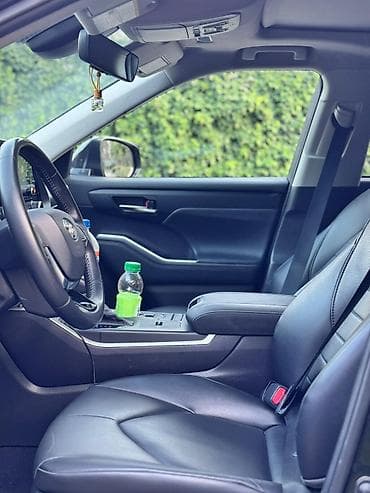 тайета виш: Toyota Highlander: 2021 г., 2.5 л, Автомат, Гибрид — 10