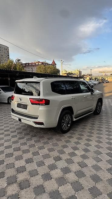 01: Toyota Land Cruiser: 2025 г., 4 л, Автомат, Бензин, Внедорожник — 2