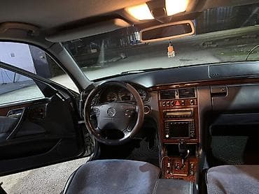 v class: Mercedes-Benz E-Class: 2002 г., 3.2 л, Автомат, Бензин, Седан — 9