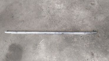 ремонт дверных ручек авто: Toyota Mark II 110 молдинг стекла, Тойота Марк 2 110 дверная накладка — 1